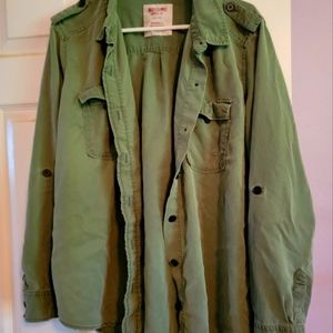 Size XXL button down army green boyfriend cut Mossimo long sleeve